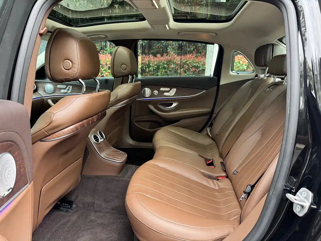 Mercedes-Benz E-Class 2021 E 300 L Luxury Model купить на сайте DeffCars