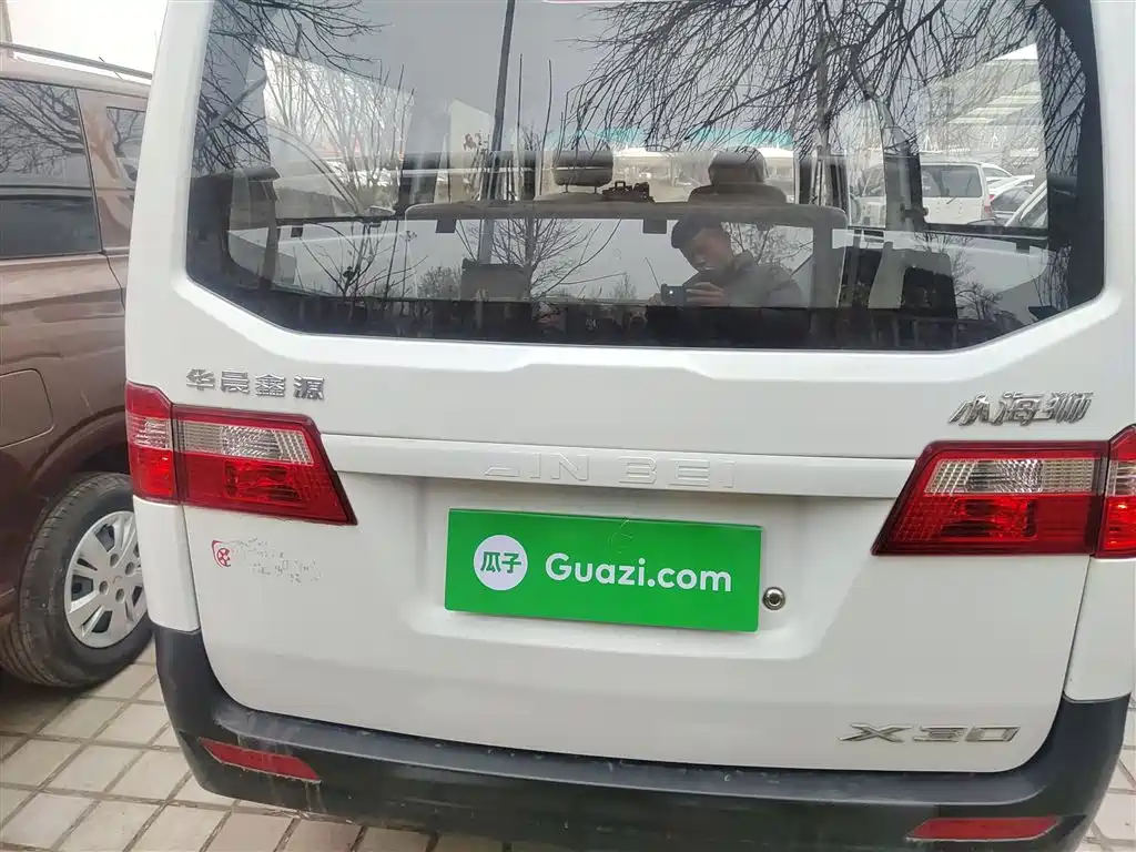Hiace X30 2023 1.5L super luxury bus 5/6/7 seats non-air conditioning version SWC15M купить на сайте DeffCars