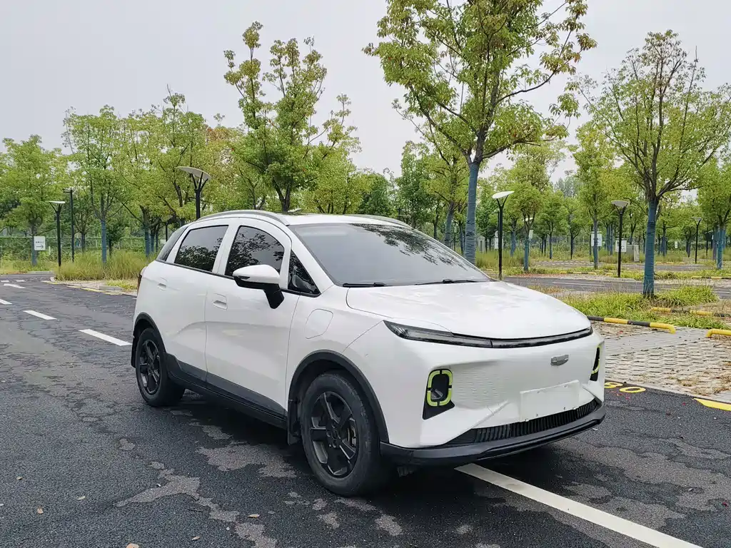 Geely Geometry E Firefly 2022 model 401KM Linglong Tiger 4 seats купить на сайте DeffCars