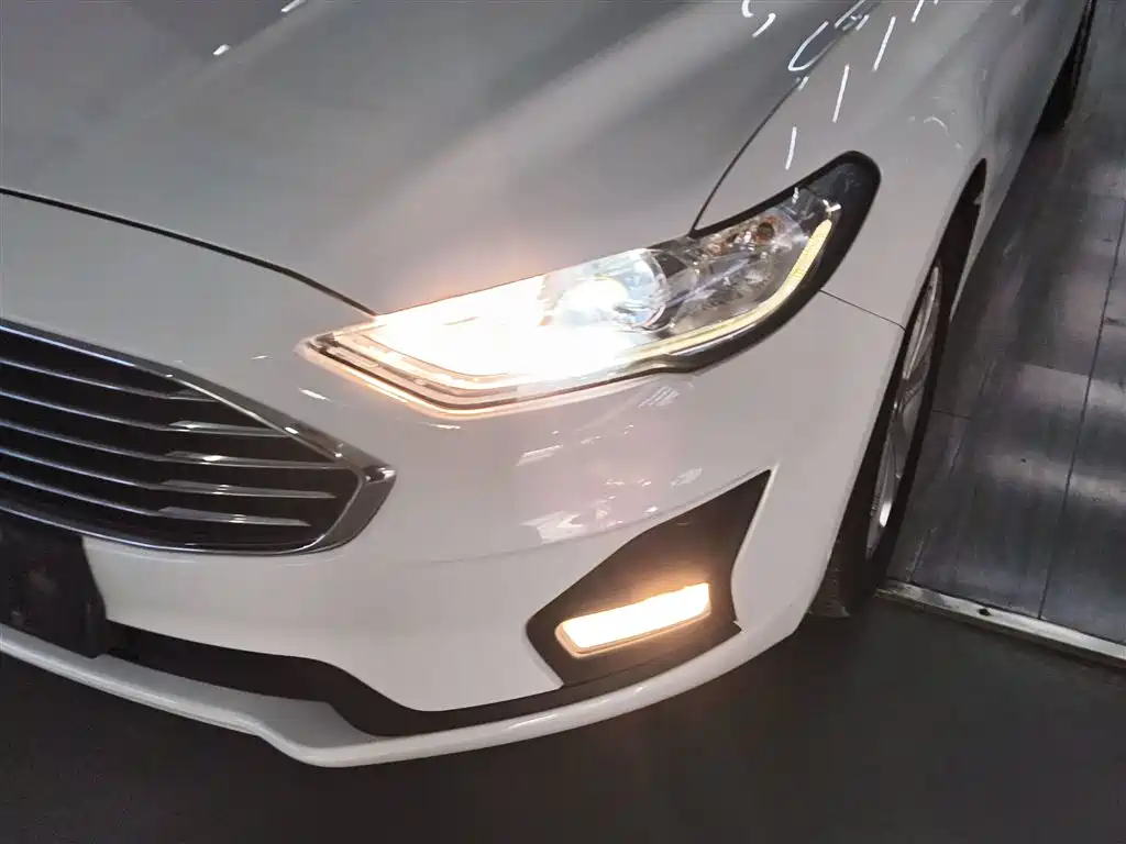 Mondeo 2020 EcoBoost 200 Fashion Model купить на сайте DeffCars