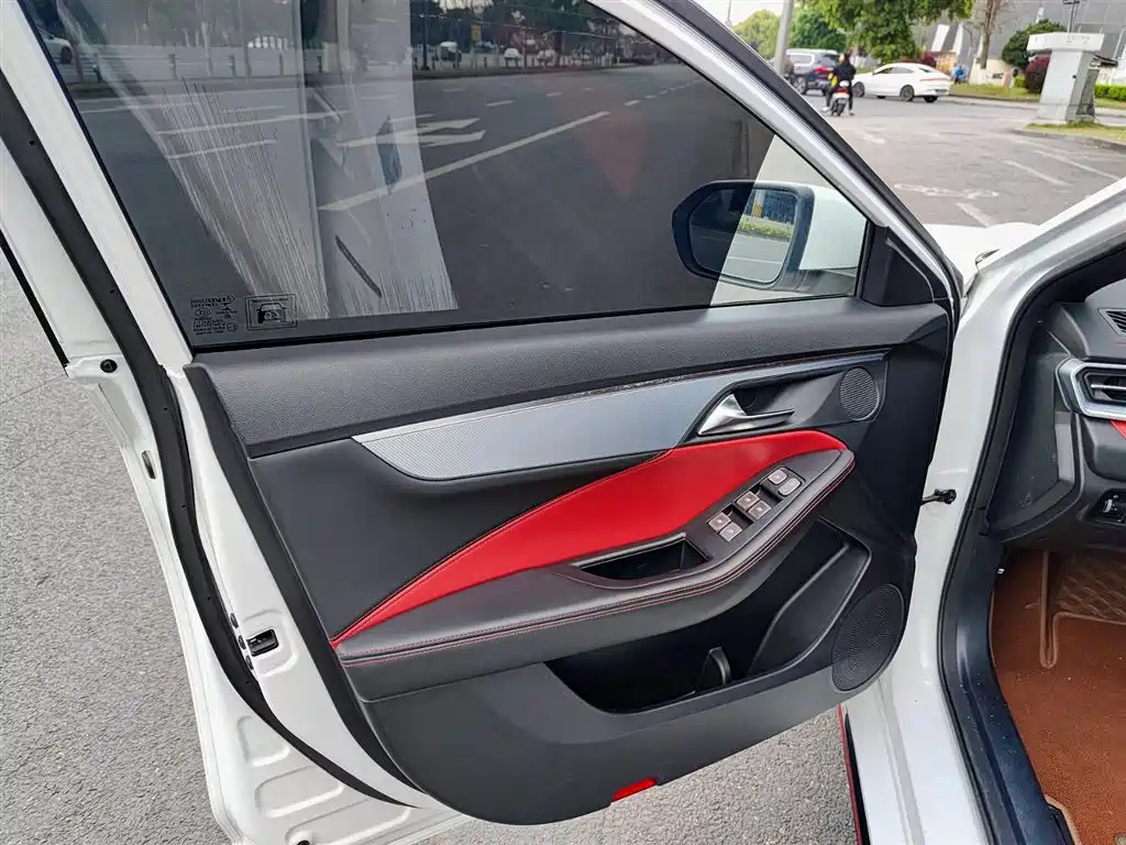 Sihaoyao 2021 1.5TGDI DCT Lightning RACE Edition купить на сайте DeffCars