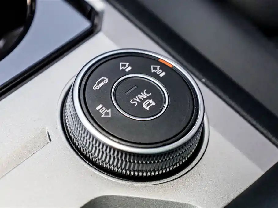 Touareg 2023 3.0TSI Ruixiang Edition Obsidian Sports Package купить на сайте DeffCars