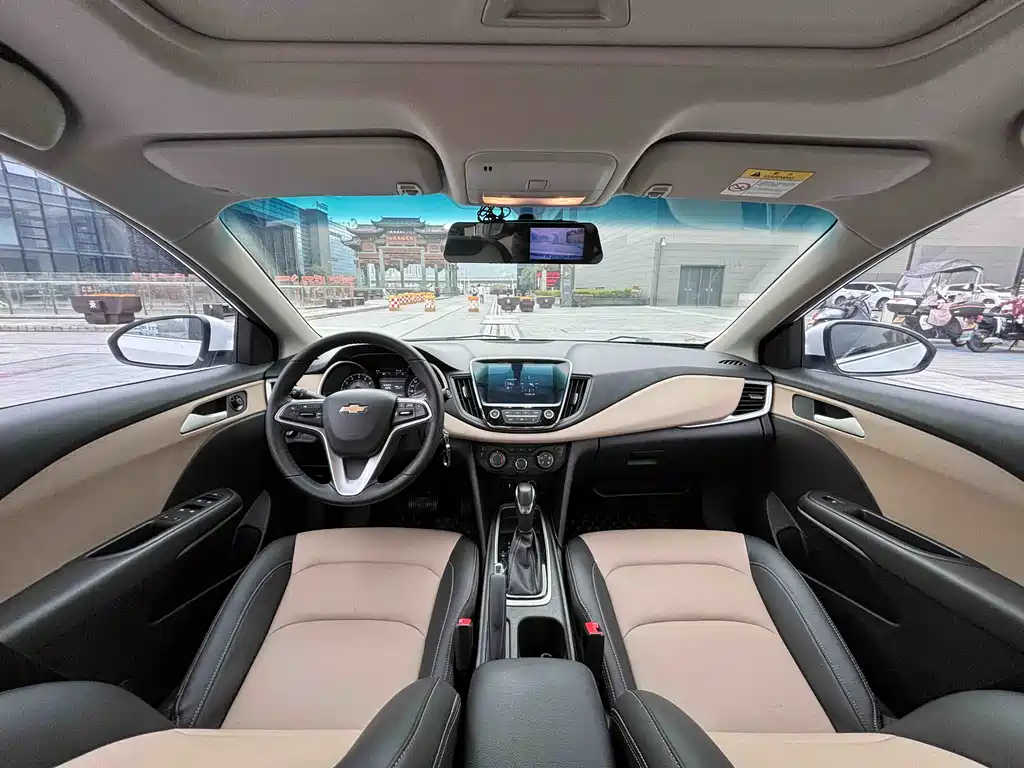 Cruze 2022 320 Automatic Sunroof Edition купить на сайте DeffCars