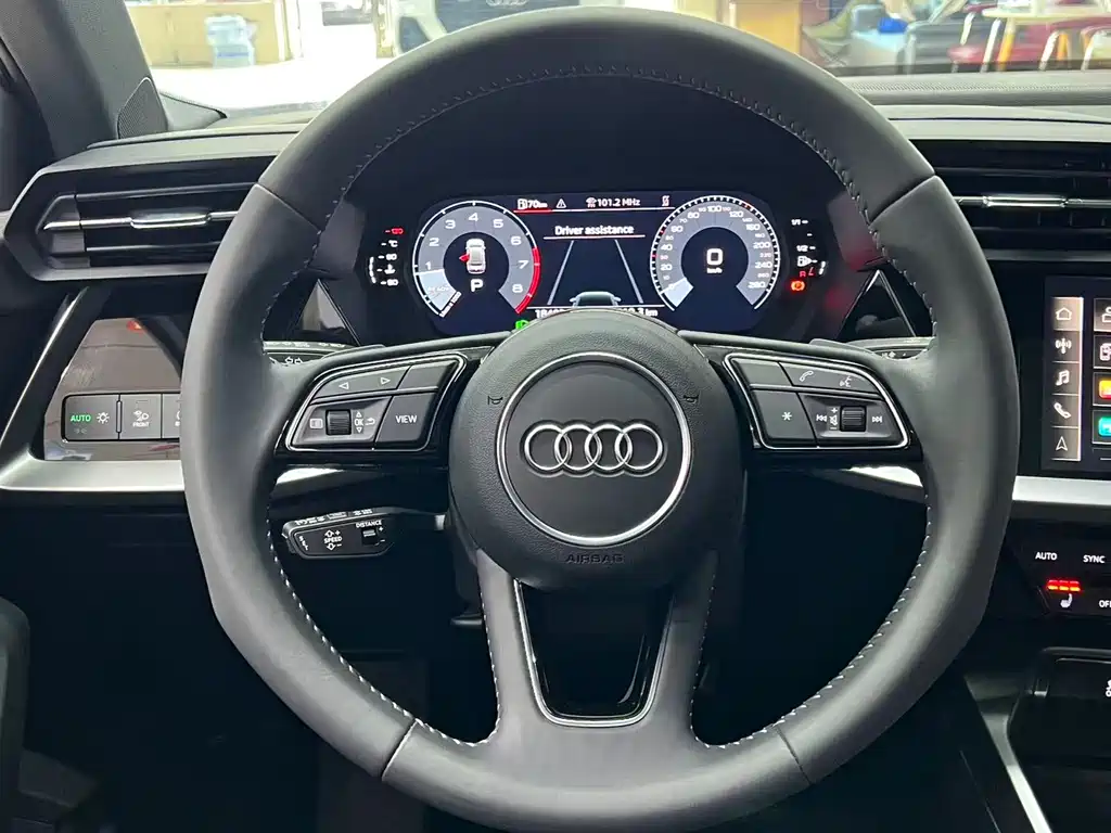 Audi A3 2022 A3L Limousine 35 TFSI Fashionable and Sporty купить на сайте DeffCars