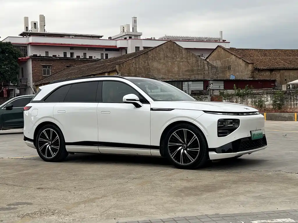 Xpeng G9 2022 650 Performance Edition Pro купить на сайте DeffCars