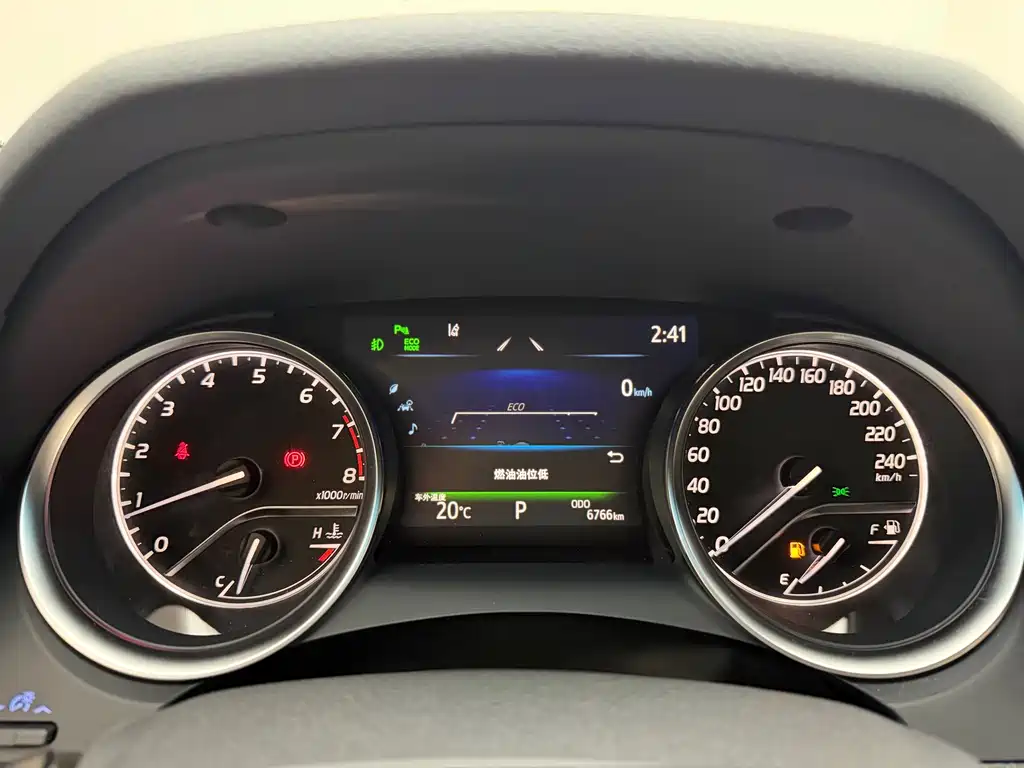 Camry 2019 facelift 2.5G Deluxe Edition купить на сайте DeffCars