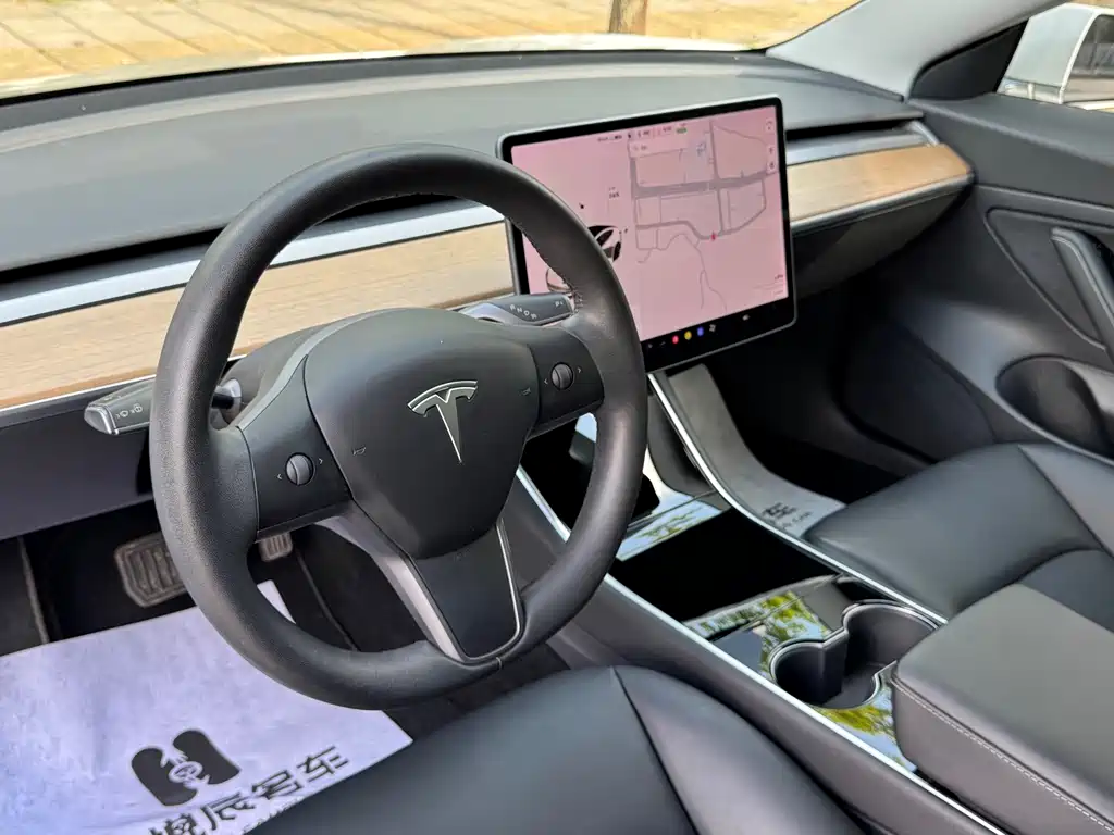 Model 3 2020 Long Range Rear Wheel Drive Edition купить на сайте DeffCars