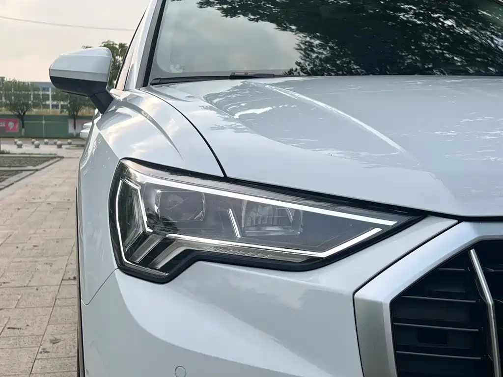 Audi Q3 2022 35 TFSI Fashionable and Elegant купить на сайте DeffCars