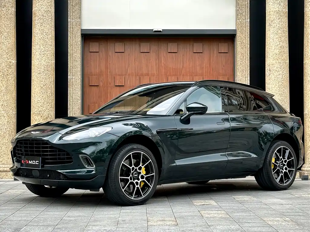 Aston Martin DBX 2020 4.0T V8 купить на сайте DeffCars