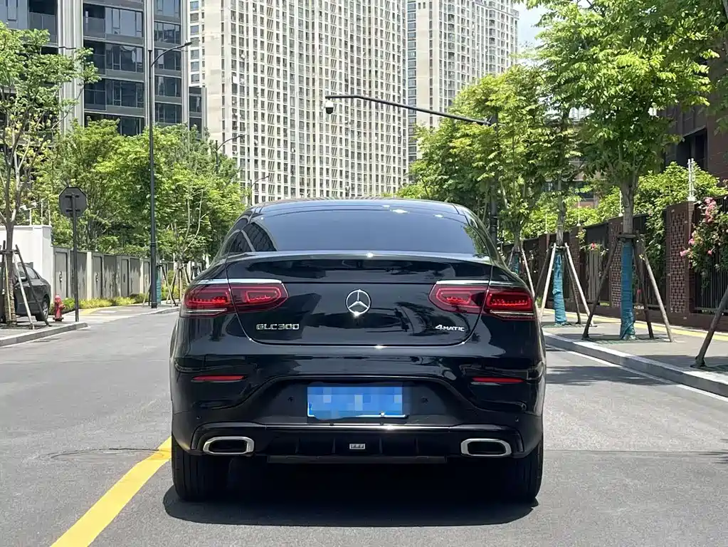 Mercedes-Benz GLC Coupe 2020 GLC 300 4MATIC Coupe SUV купить на сайте DeffCars