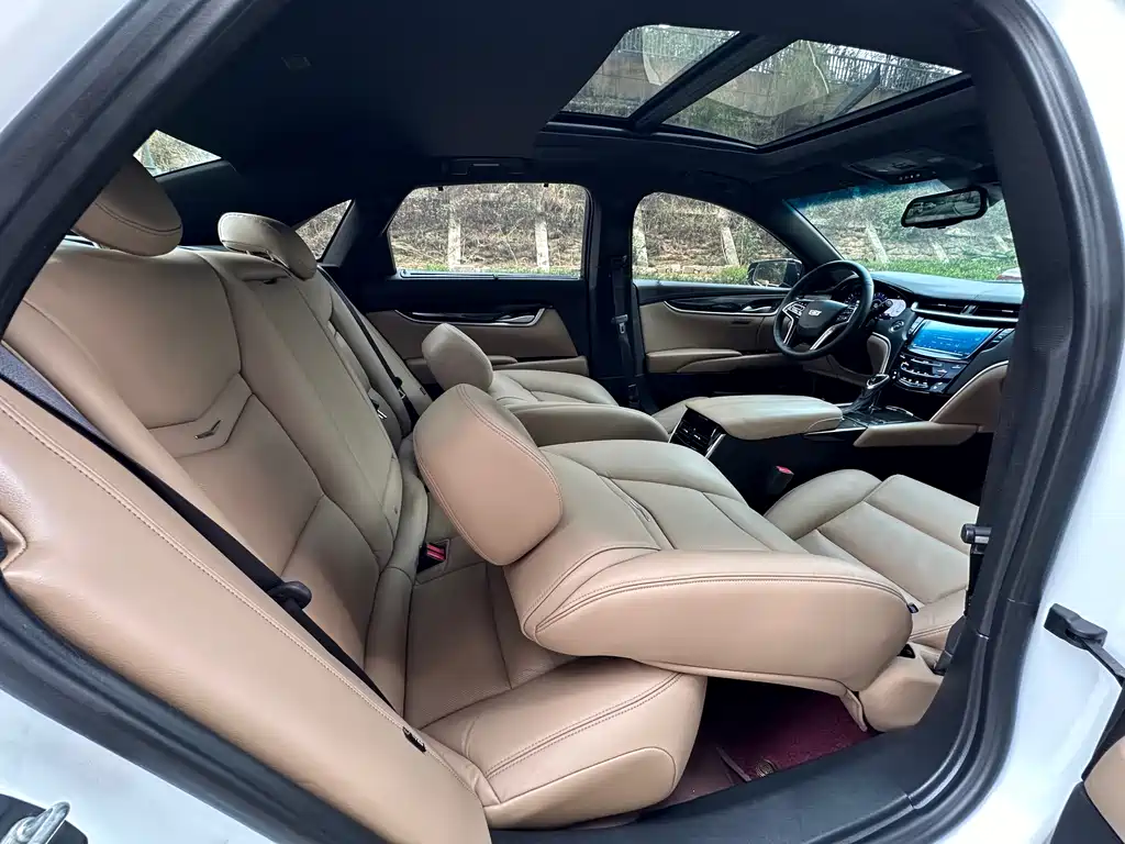 Cadillac XTS 2018 28T luxury model купить на сайте DeffCars