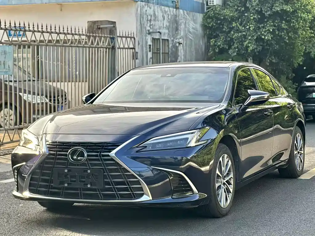 Lexus ES 2025 200 Premium Edition купить на сайте DeffCars