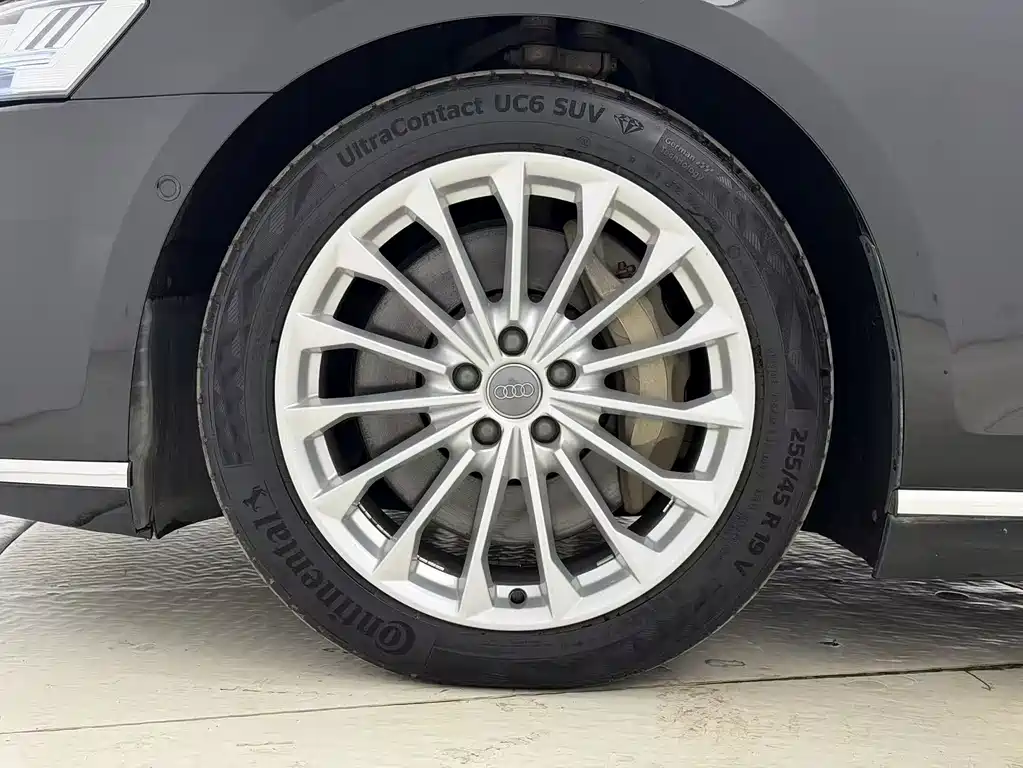 Audi A8 2018 A8L 55 TFSI quattro launch version exclusive model купить на сайте DeffCars