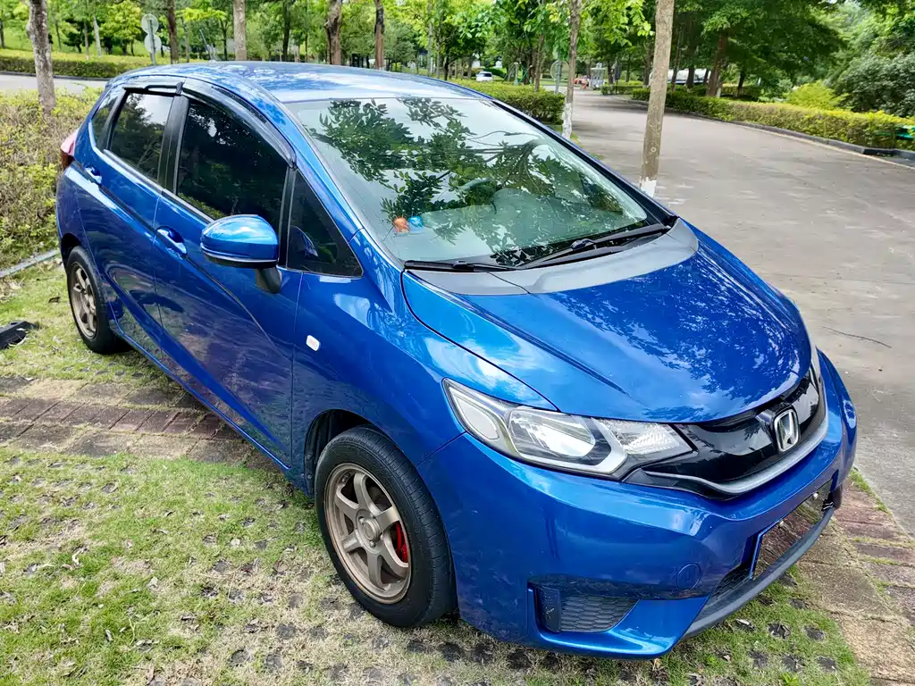 Fit 2016 1.5L LX CVT comfort model купить на сайте DeffCars