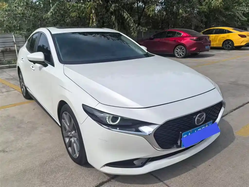 Mazda3 Angkesela 2025 2.0L Automatic Premium Edition купить на сайте DeffCars