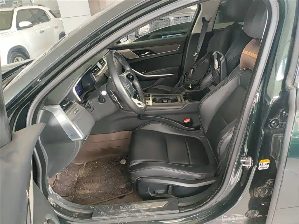 Jaguar XFL 2022 XFL 2.0T P200 2WD Elite Deluxe Edition купить на сайте DeffCars