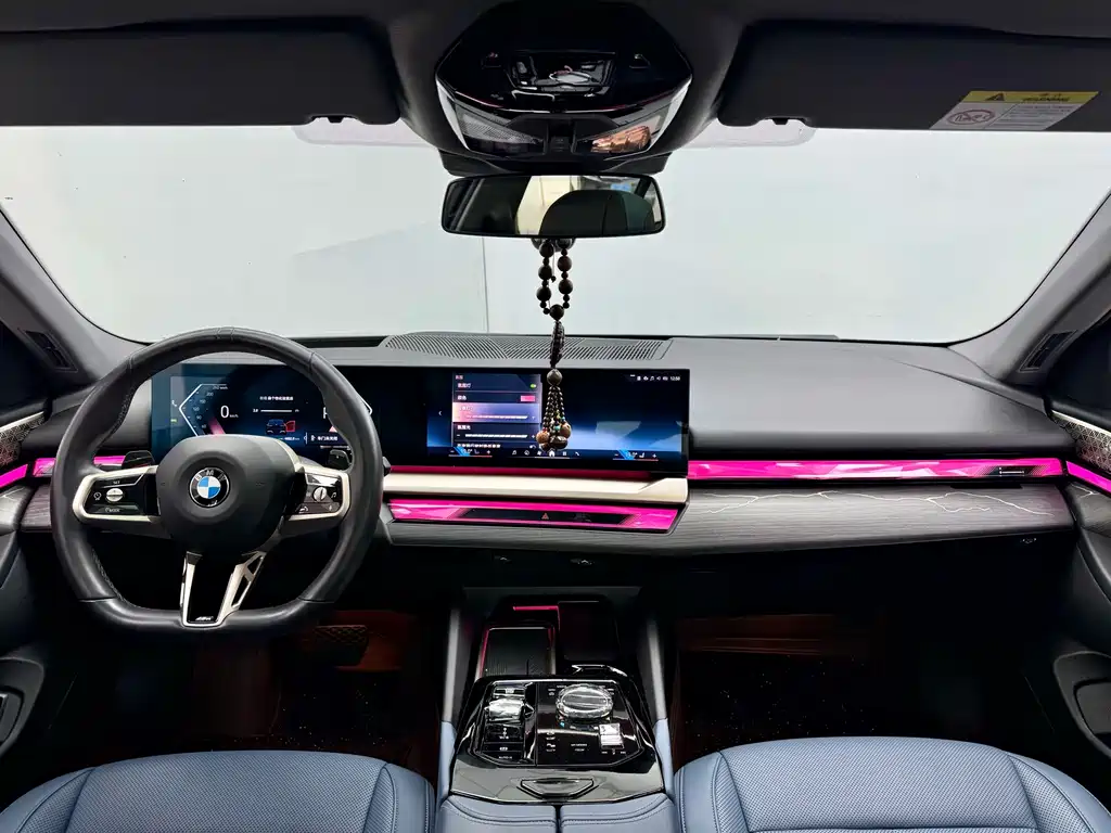 BMW 5 Series 2024 530Li Exclusive M Sports Package купить на сайте DeffCars
