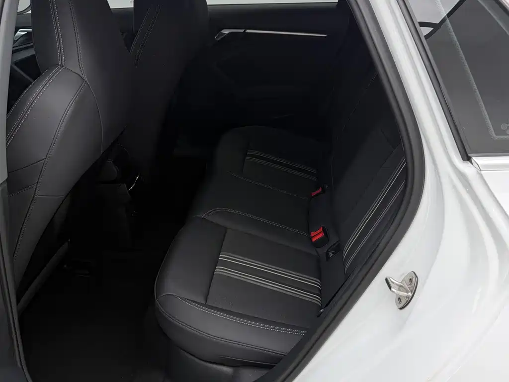 Audi A3 2023 Sportback 35 TFSI Fashion Sporty купить на сайте DeffCars