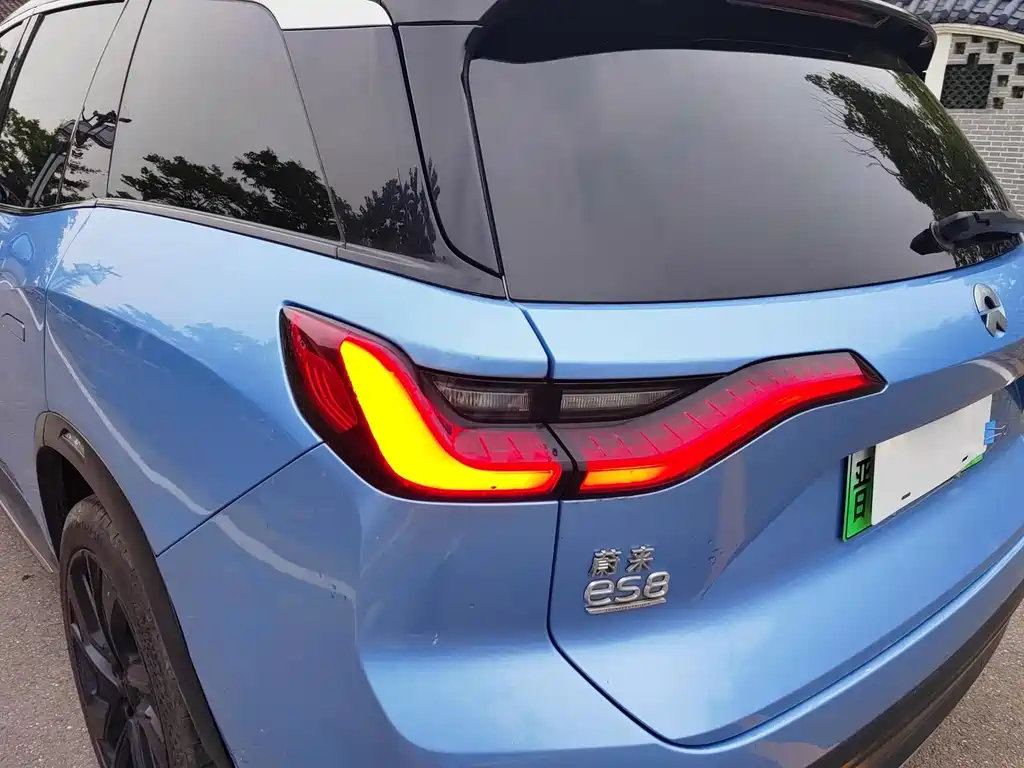 NiO ES8 2018 355KM Base Edition Seven Seater купить на сайте DeffCars