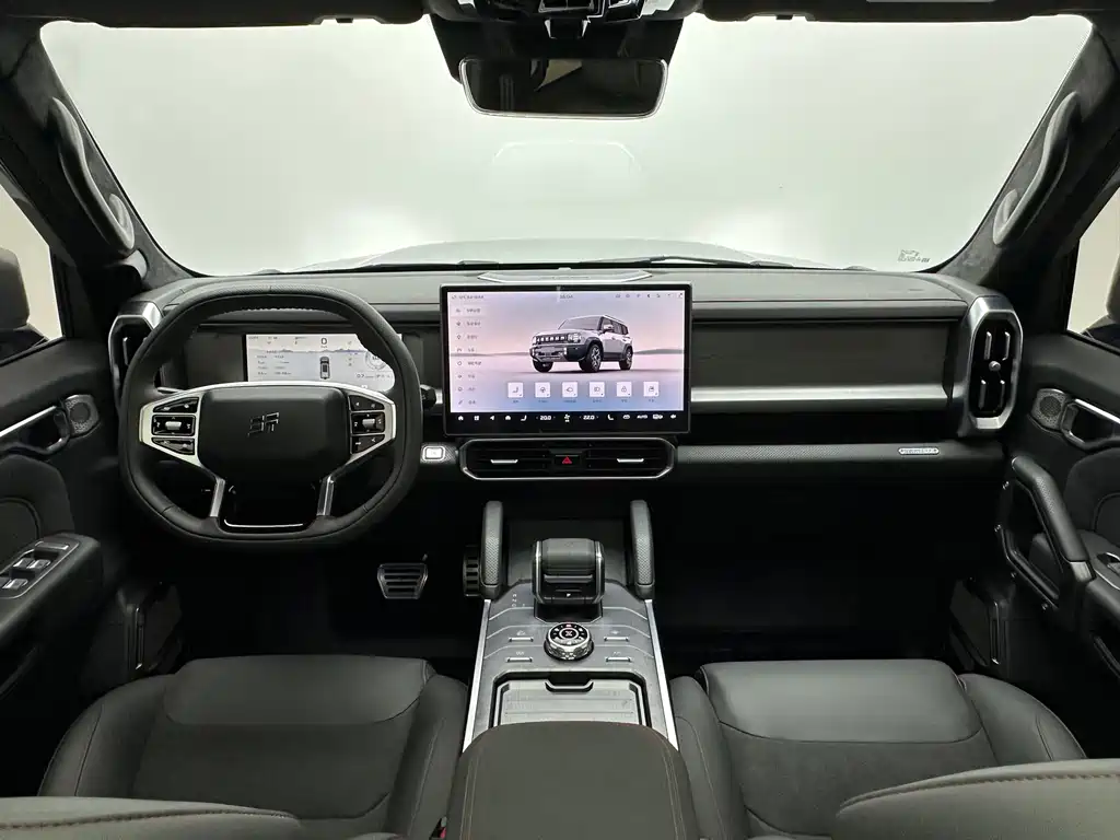 Jietu Traveler 2023 2.0T four-wheel drive crossover PRO+ купить на сайте DeffCars
