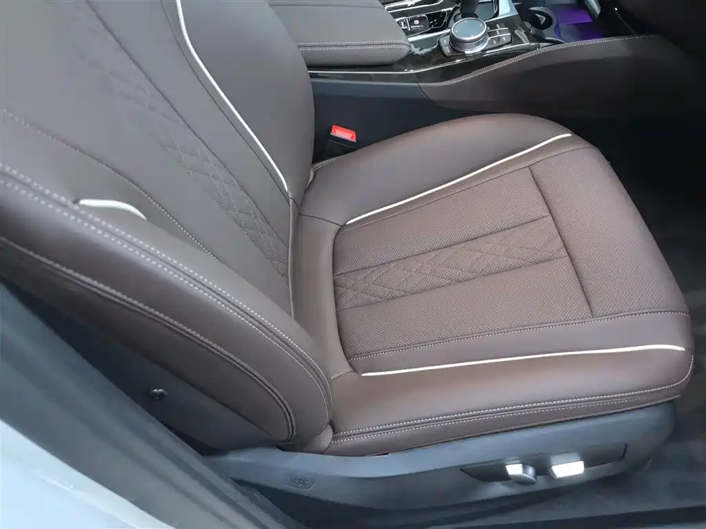 BMW 5 Series 2021 525Li M Sports Package купить на сайте DeffCars