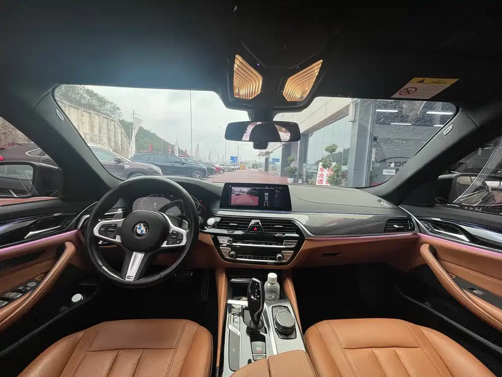 BMW 5 Series 2020 530Li Leading M Sports Package купить на сайте DeffCars