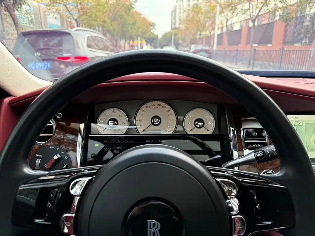 Ghost 2015 Series II Standard Edition купить на сайте DeffCars