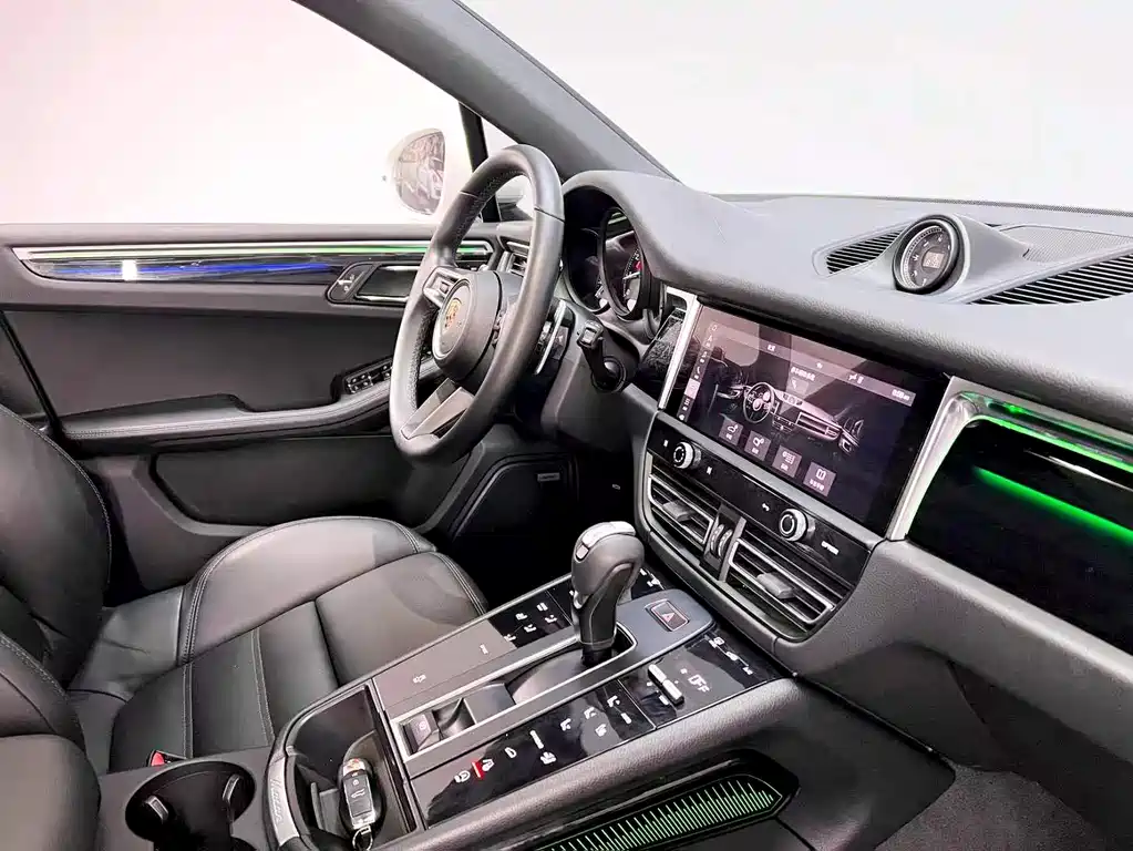 Macan 2022 Macan 2.0T купить на сайте DeffCars