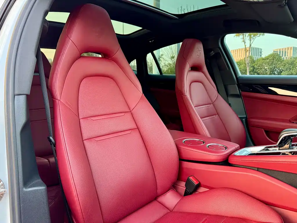 Panamera 2023 Panamera 2.9T Platinum Edition купить на сайте DeffCars