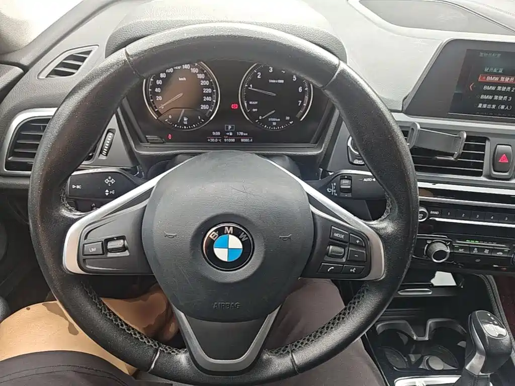 BMW 1 Series 2018 facelift 118i sports купить на сайте DeffCars