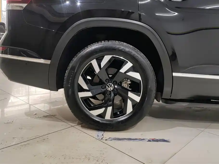 Touron 2021 380TSI four-wheel drive luxury version купить на сайте DeffCars