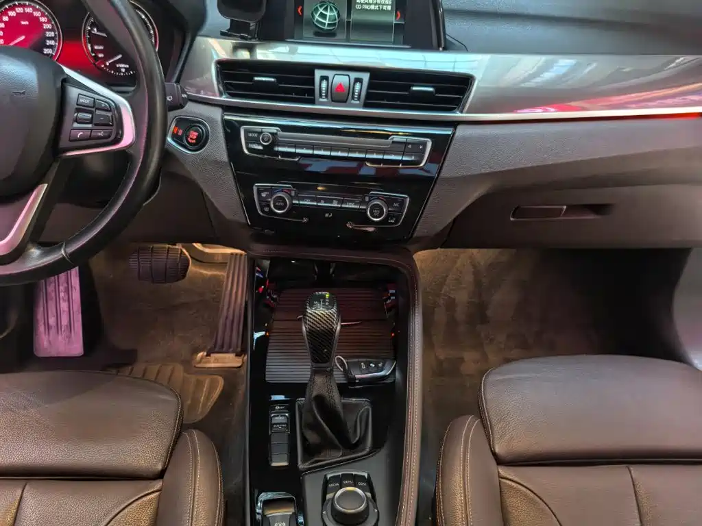 BMW X1 2018 sDrive18Li Exclusive Model купить на сайте DeffCars