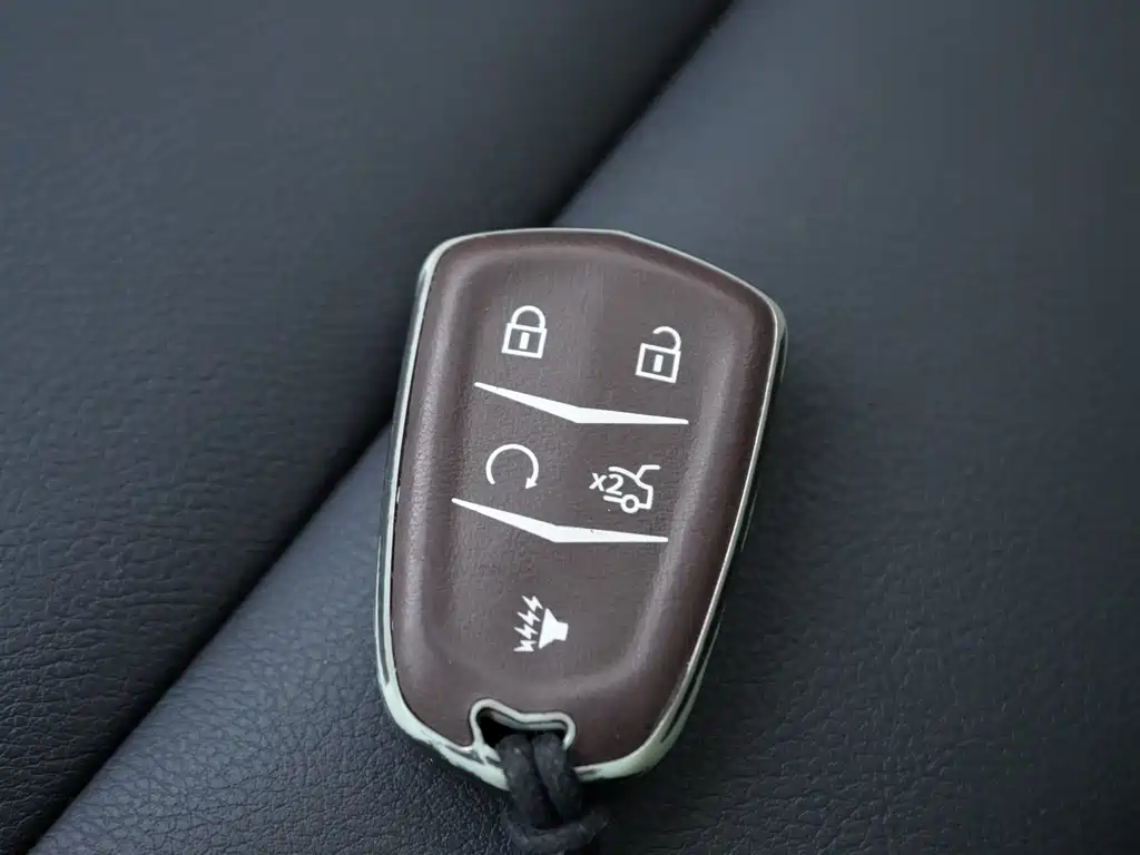 Cadillac XT5 2022 2.0T two-wheel drive luxury model купить на сайте DeffCars