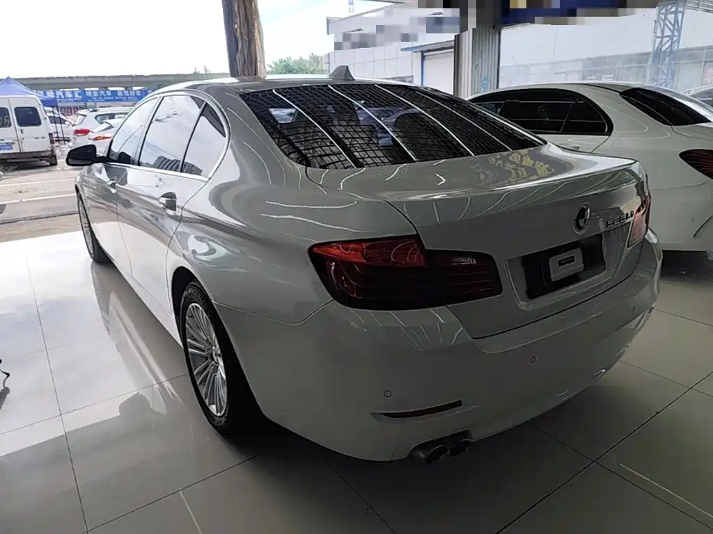 BMW 5 Series 2014 525Li Leading Model купить на сайте DeffCars