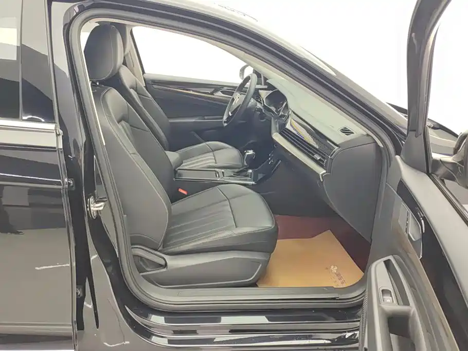 Passat 2020 facelift 280TSI Business Edition National VI купить на сайте DeffCars