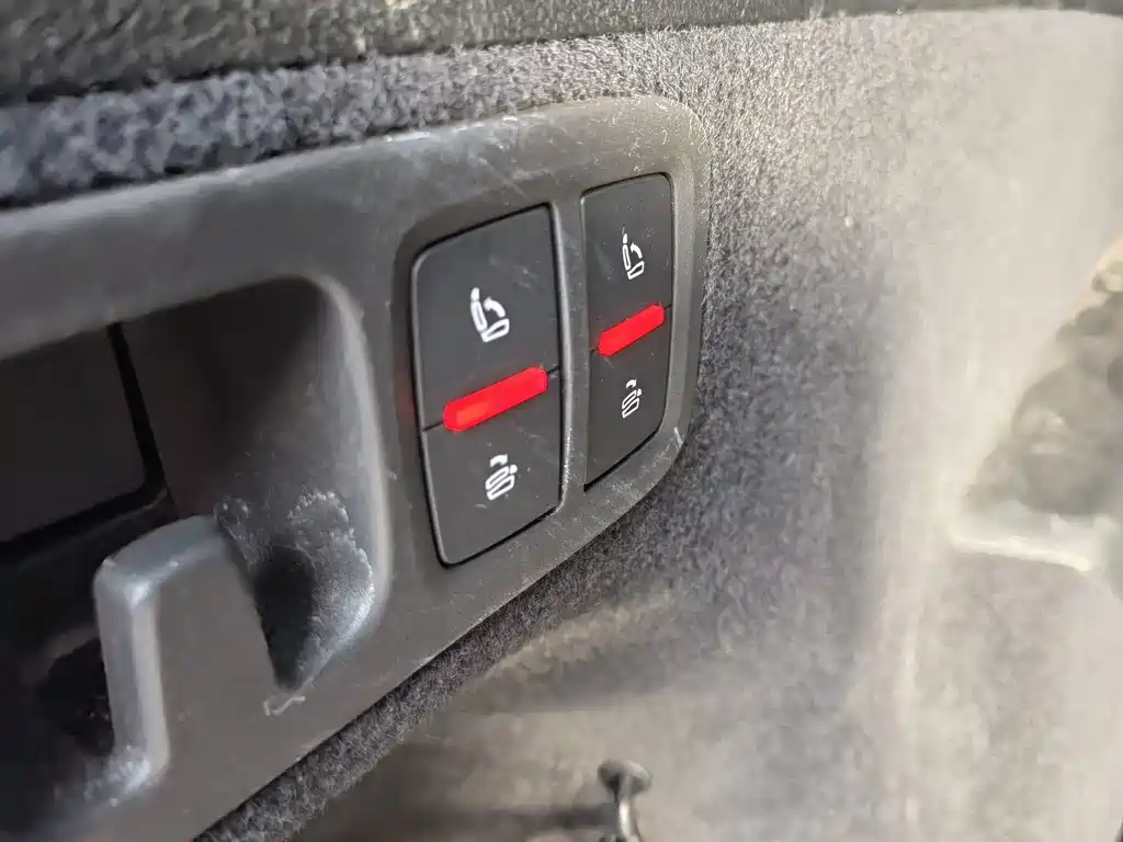 Audi Q7 2023 45 TFSI quattro S line sports купить на сайте DeffCars
