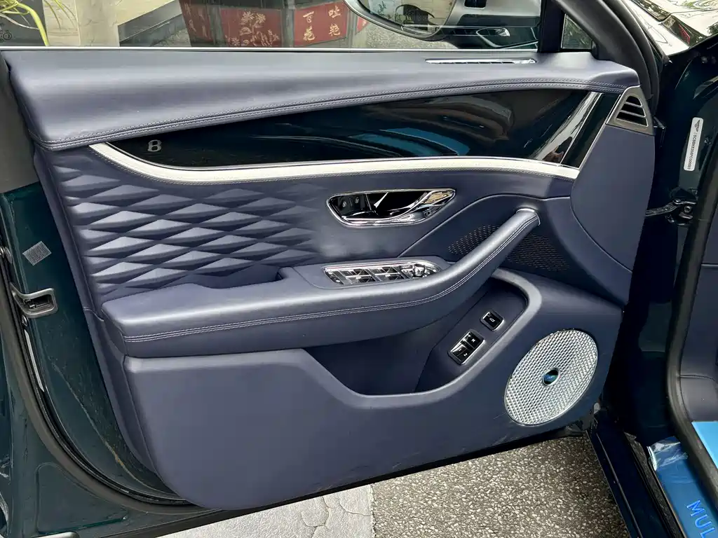 Flying Spur 2022 4.0T V8 Mulliner купить на сайте DeffCars