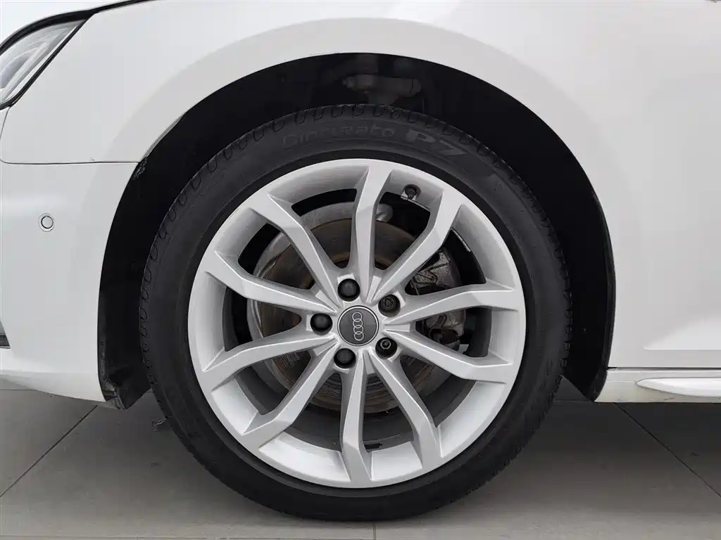 Audi A4L 2019 40 TFSI Fashion Type National V купить на сайте DeffCars