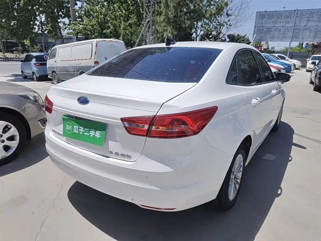 Escort 2017 facelift 1.5L automatic comfort model купить на сайте DeffCars