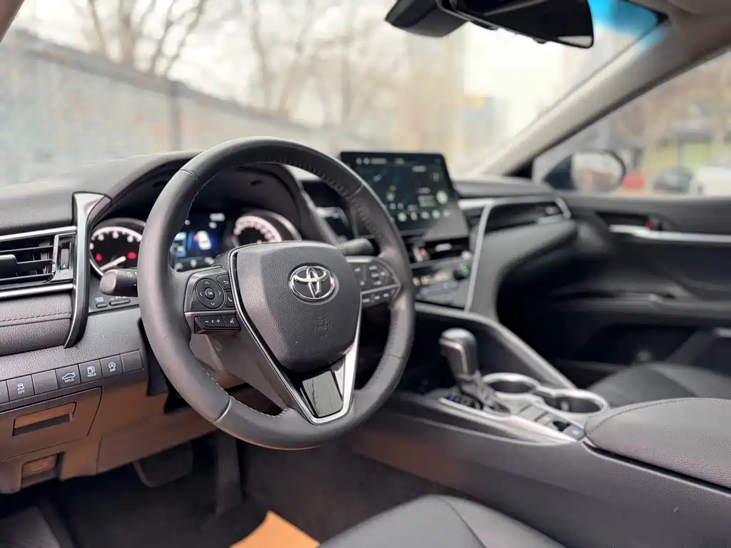 Camry 2021 2.0G Deluxe Edition купить на сайте DeffCars