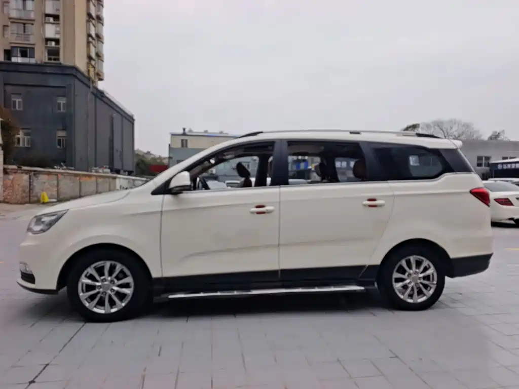 BAIC Weiwang M50F 2017 1.5L luxury model купить на сайте DeffCars