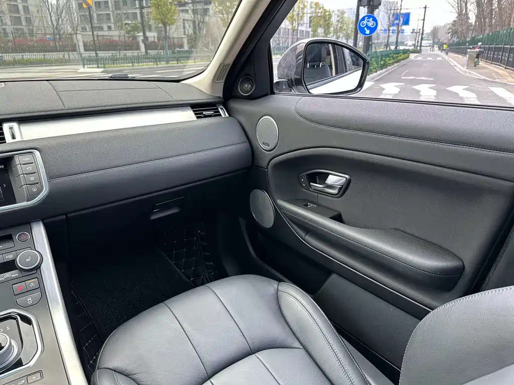 Range Rover Evoque 2016 2.0T SE Zhiyao Edition купить на сайте DeffCars