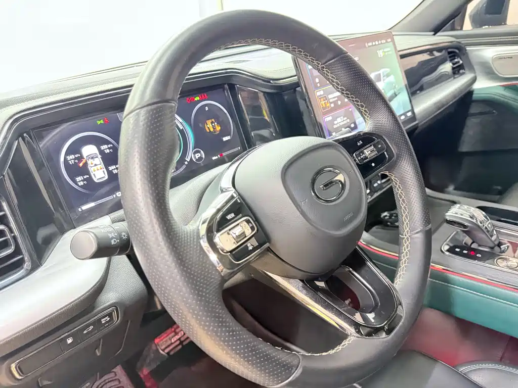 Trumpchi GS8 2022 Dual Engine Series 2.0TM Two-wheel drive Premium Edition (seven seats) купить на сайте DeffCars