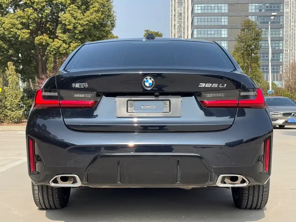 BMW 3 Series 2025 325Li M Sports Package купить на сайте DeffCars