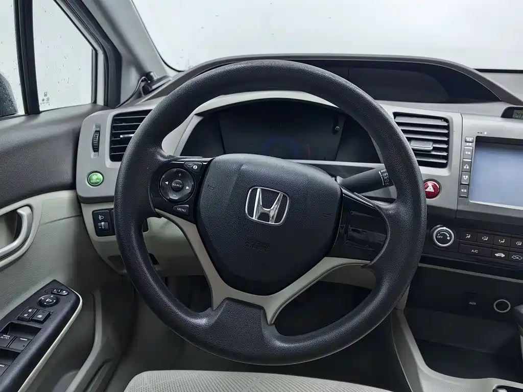 Civic 2013 10th Anniversary 1.8L Automatic Comfort Edition купить на сайте DeffCars