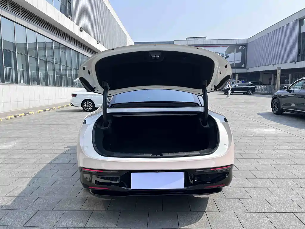 Jikrypton 007 2025 rear-wheel drive smart driving version 75kWh купить на сайте DeffCars