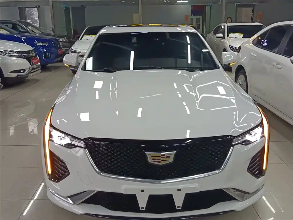Cadillac CT4 2022 28T Fashion Model купить на сайте DeffCars