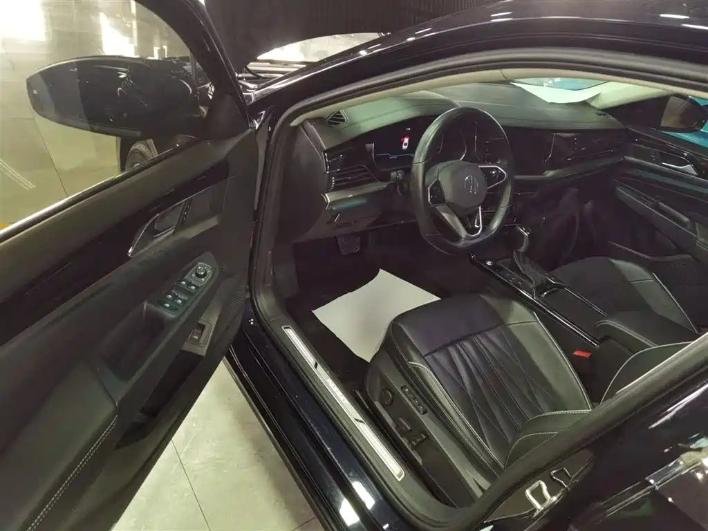 Passat 2023 330TSI Starry Sky Deluxe Edition купить на сайте DeffCars