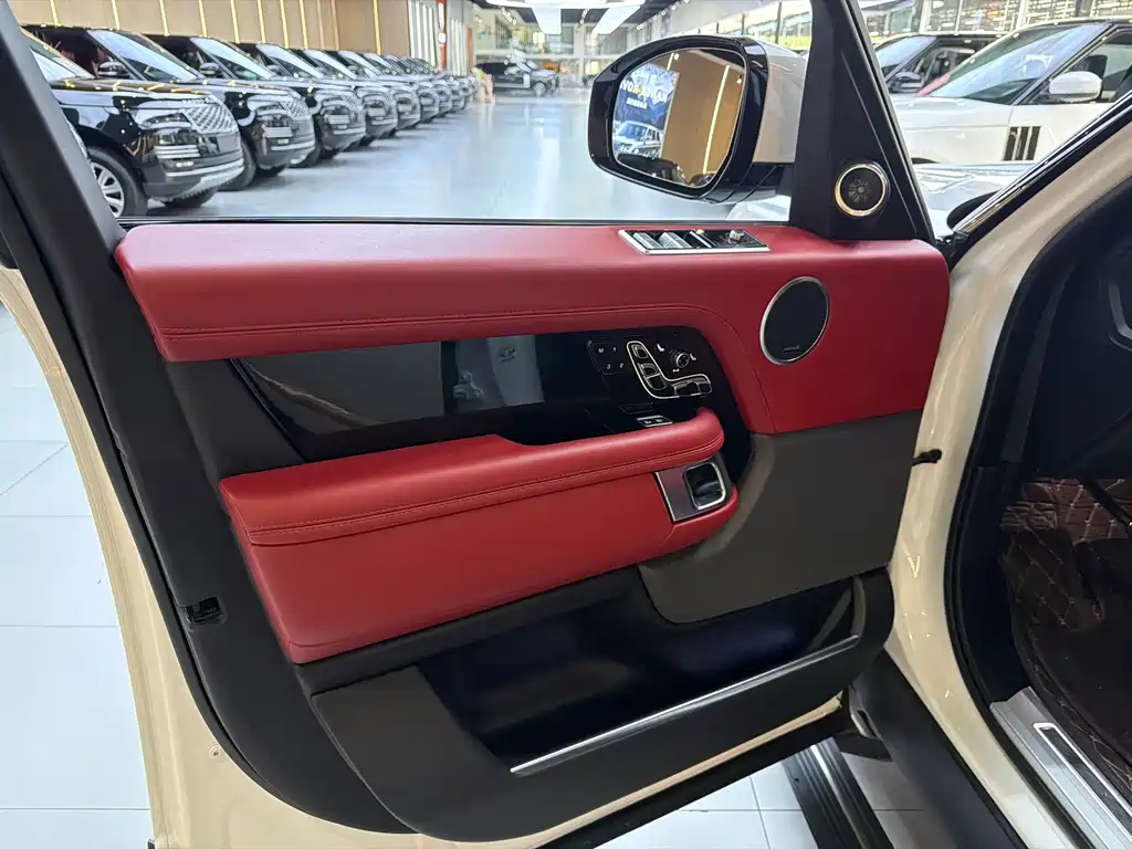 Range Rover 2022 3.0 L6 400PS Honor Creation Extended Edition купить на сайте DeffCars