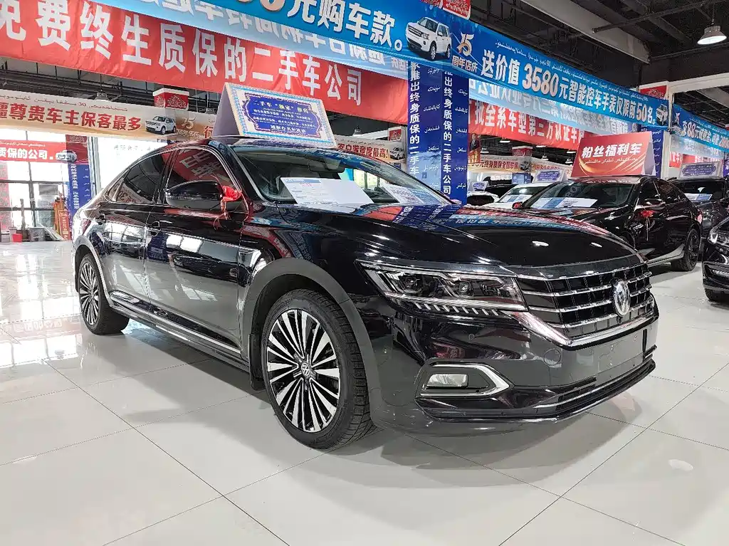 Passat 2019 330TSI Premium Edition National V купить на сайте DeffCars